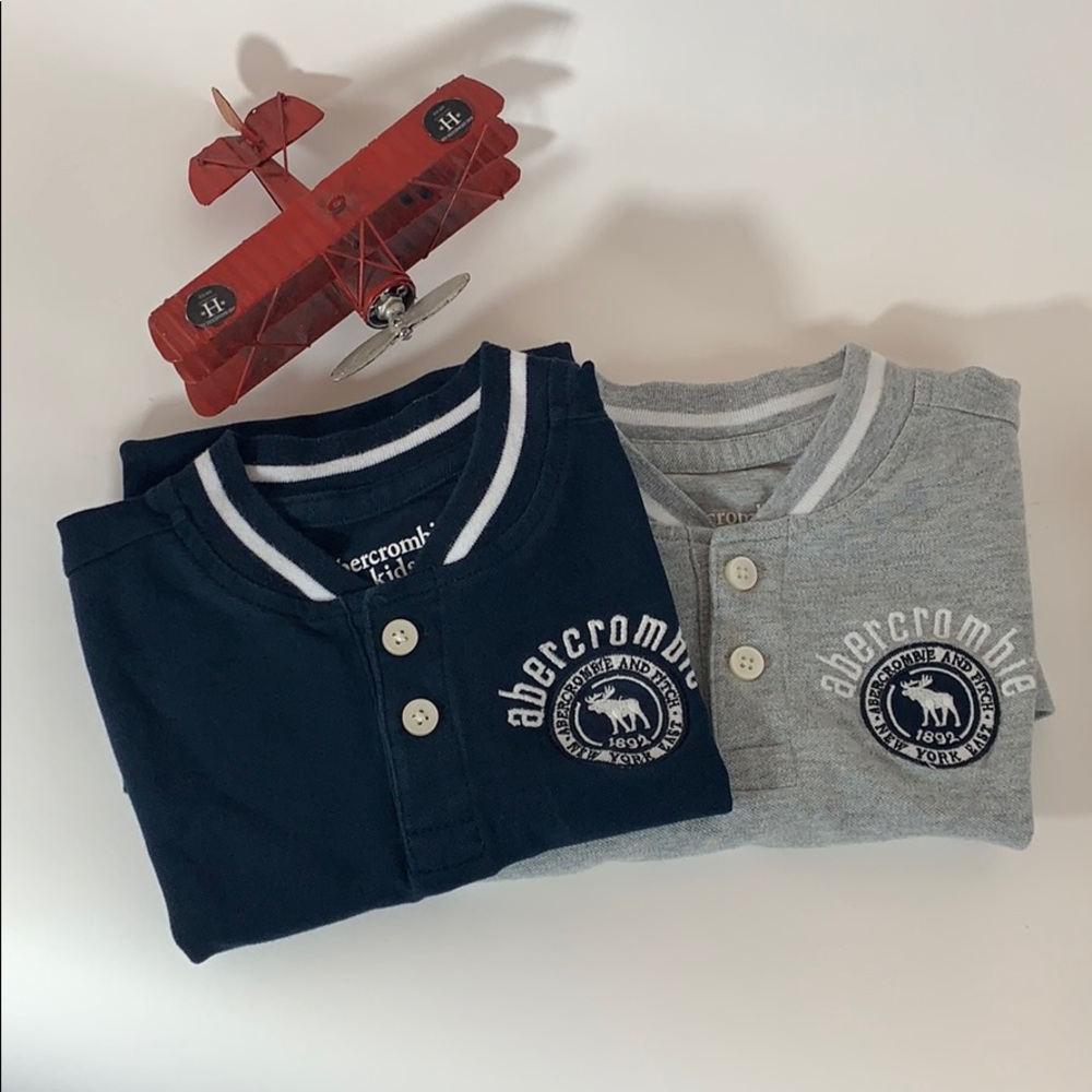 HOST PICK🚨Abercrombie Henley Boys Sz7/8  set of 2